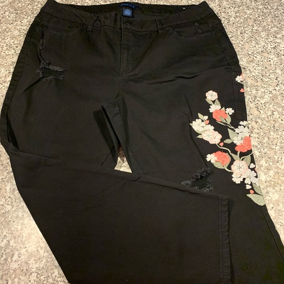 size 20 black jeans